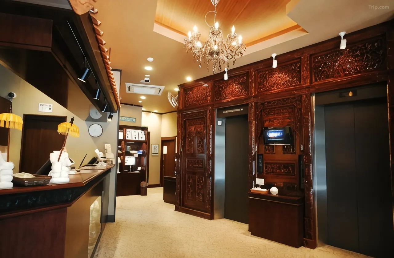 Square capsule interior with TV