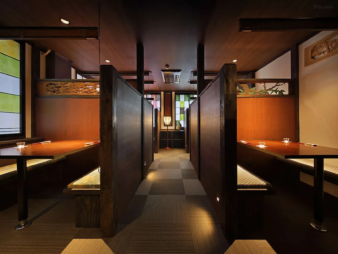 Tatami room with river view at Kosekiya Annex