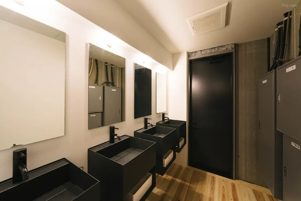 Women's floor manga collection