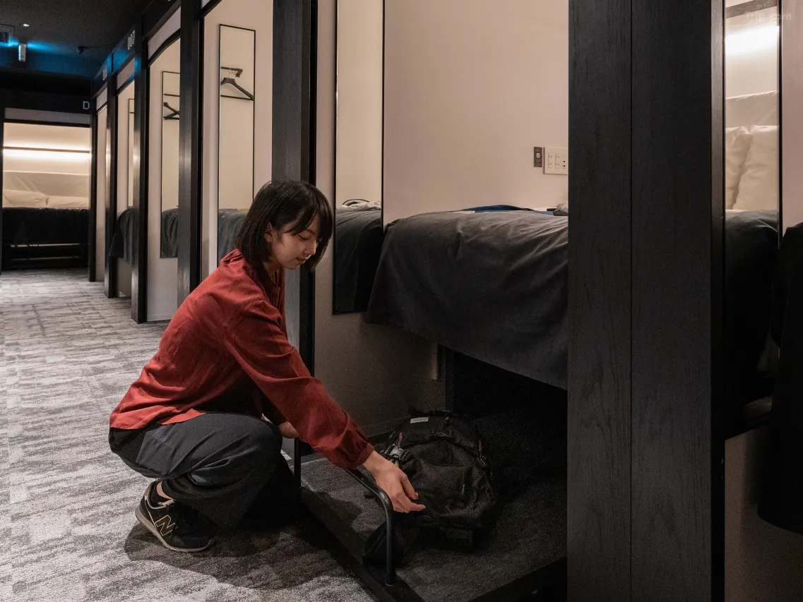 Smart Pod with reclining bed and iPod