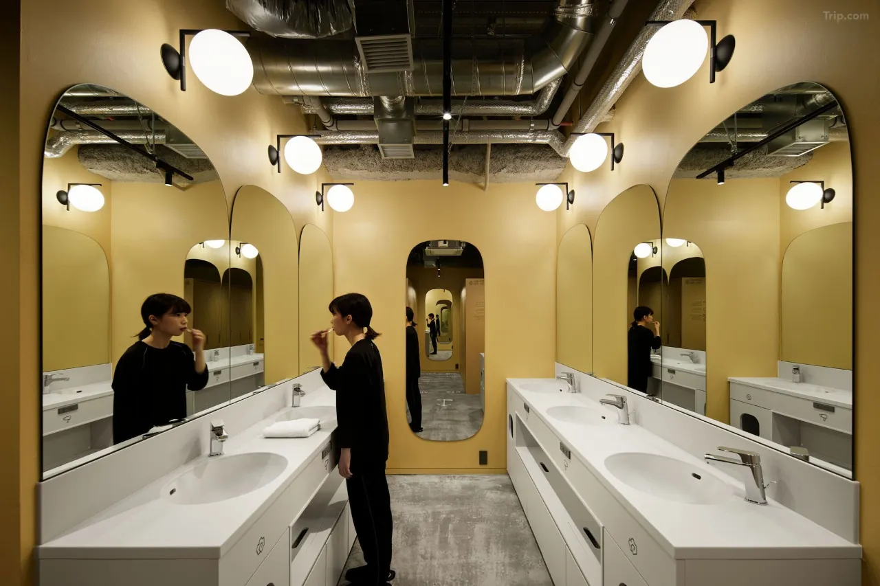 Shower and bathroom facilities