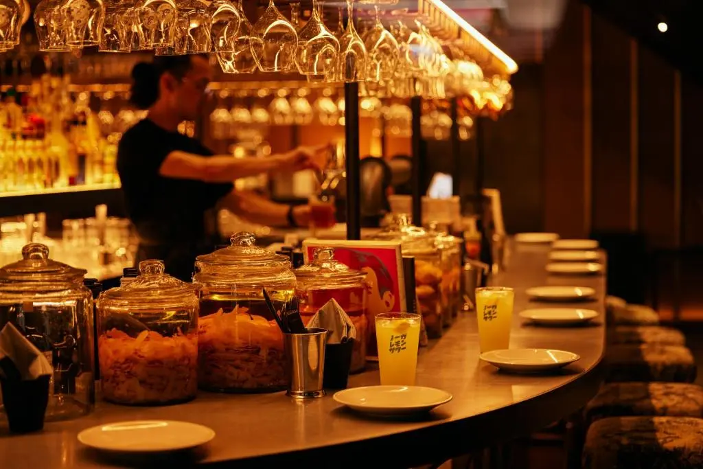 Deluxe twin room with premium speaker