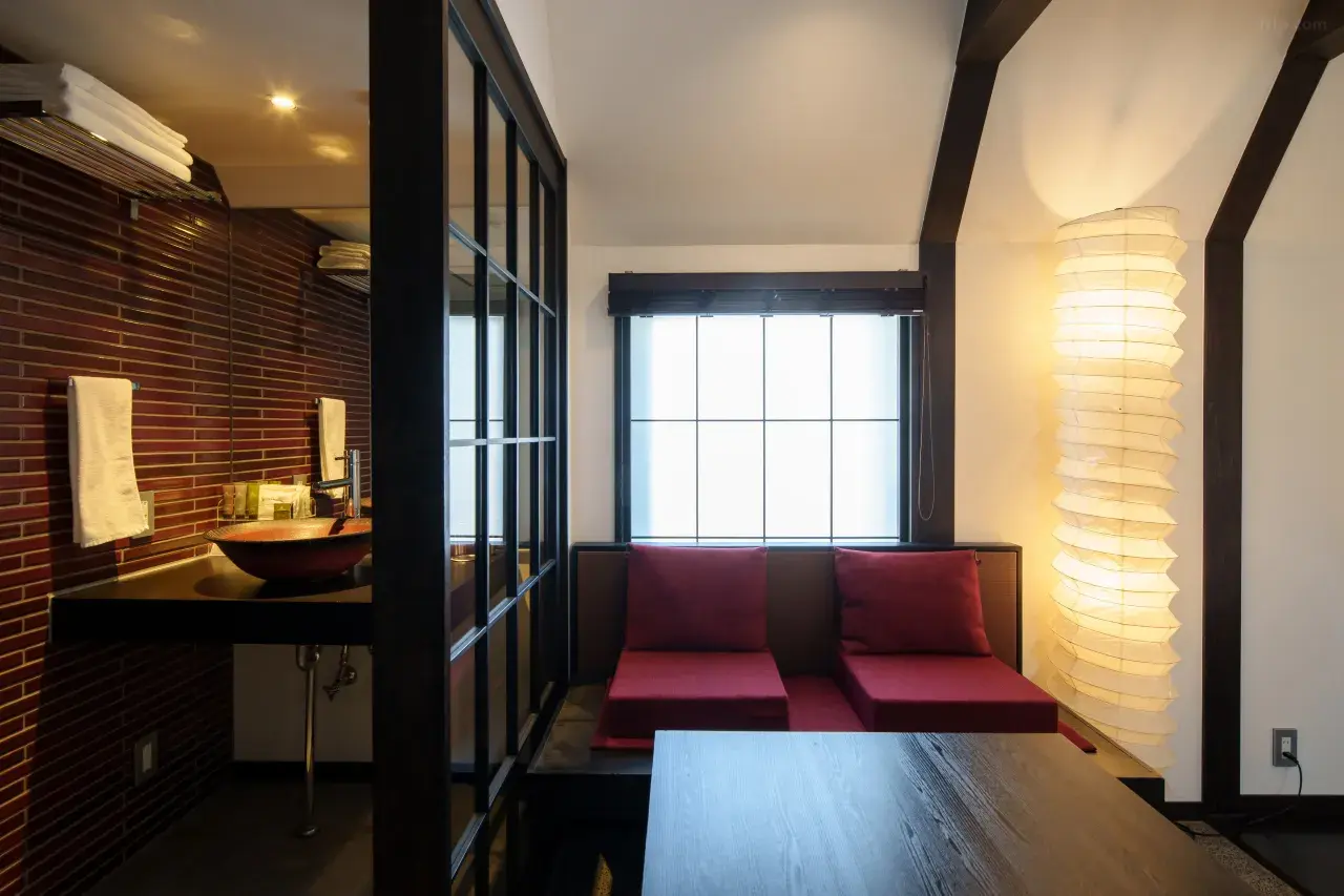 Shibuya Hotel En executive rooms — Cave, Oriental and Kominka room types on the 9th floor