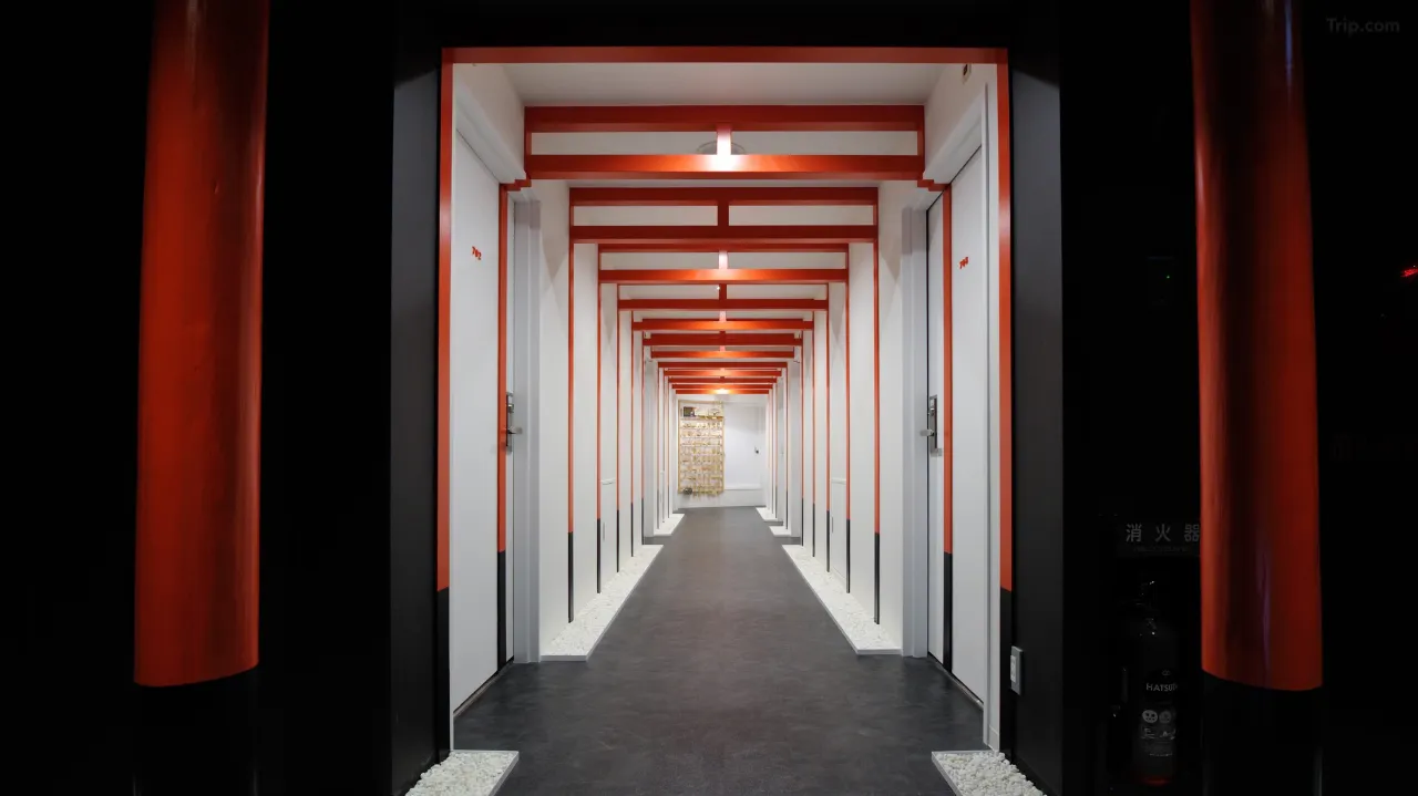 Shibuya Hotel En — Shibuya Crossing view