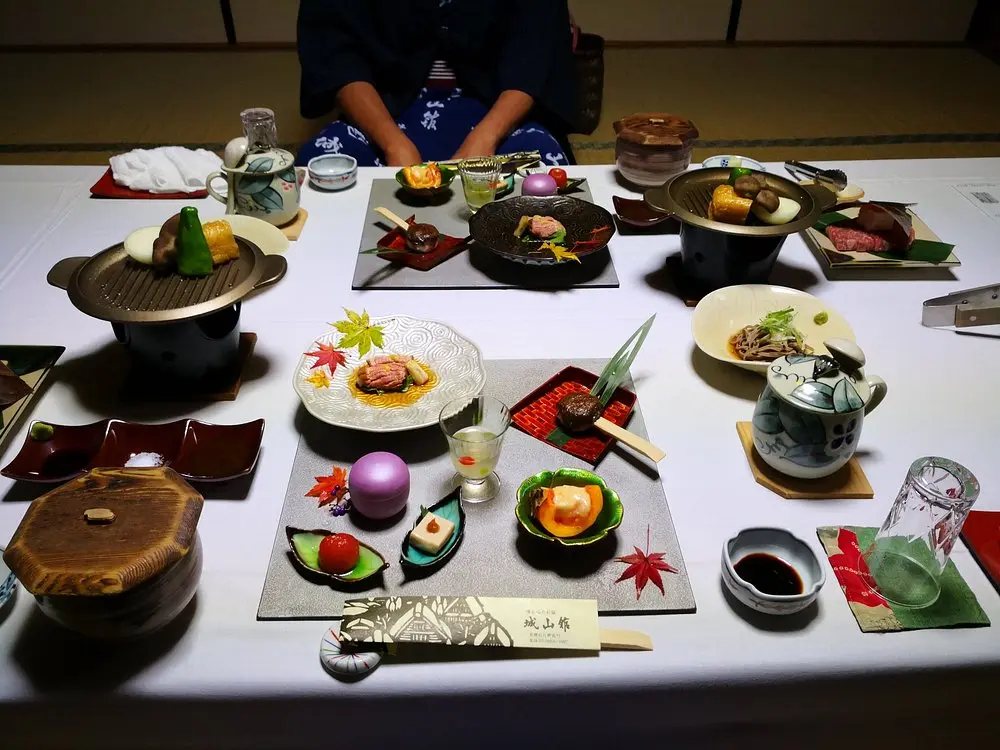 Kaiseki dinner at Shiroyamakan — seasonal ingredients from Shirakawa-go