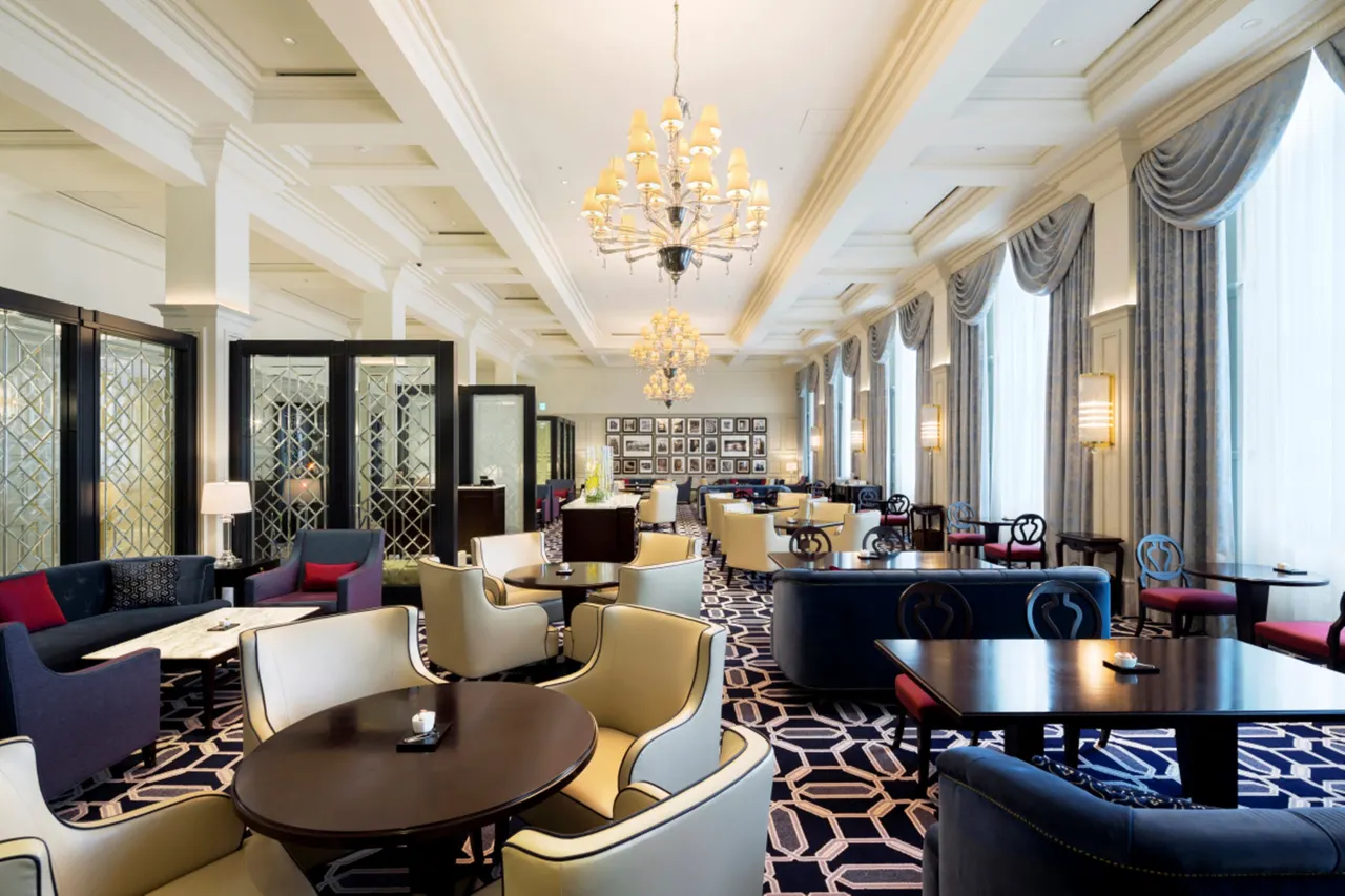 Cupola room with dome view