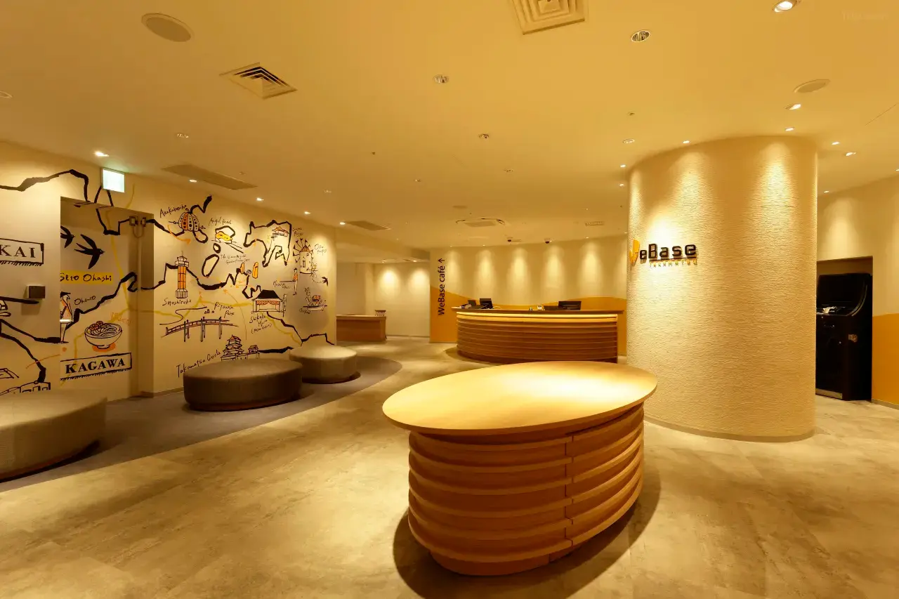 Private single room with modern amenities